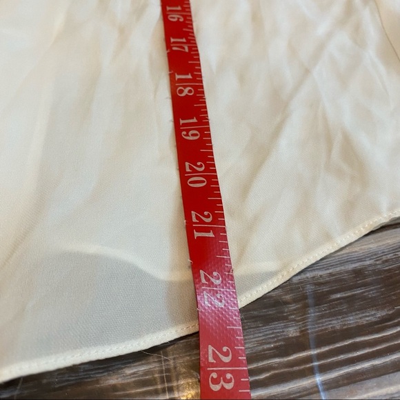 Generation Love Puff Sleeve Pearl Button Down Pleated Blouse White Size Small - Picture 8 of 8